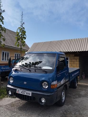 экскаватор хундай 300: Жеңил жүк ташуучу унаа, Hyundai, Стандарт, 1ге чейин т, Колдонулган — 6