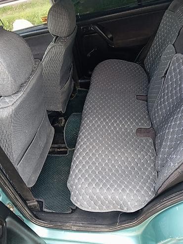 forester 2022: Volkswagen Golf: 1993 г., 1.8 л, Механика, Бензин, Хэтчбэк — 5