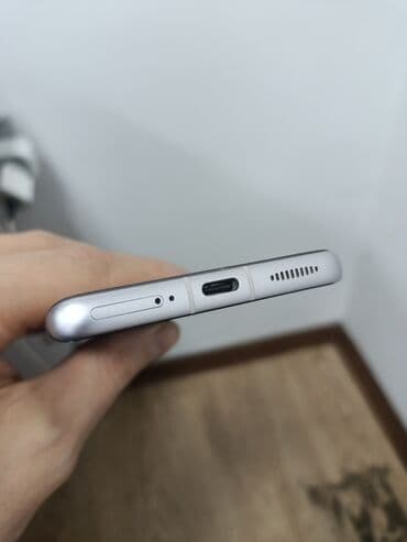 сиоми 14: Xiaomi, 12, Б/у, 256 ГБ, цвет - Фиолетовый, 2 SIM — 3