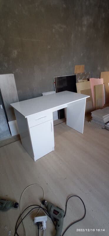 Письменный стол, Новый