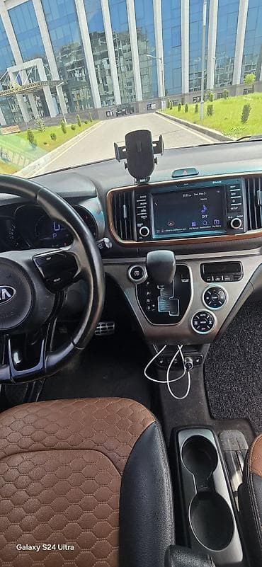 синяя kia: Kia Ray: 2018 г., 1 л, Автомат, Газ, Хэтчбэк — 10