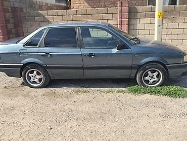 step wgn: Volkswagen Passat: 1989 г., 1.8 л, Механика, Бензин, Седан — 2