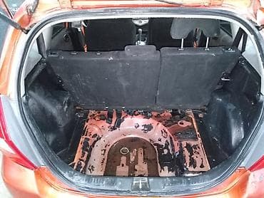 m5 e60: Honda Jazz: 2008 г., 1.3 л, Вариатор, Бензин, Универсал — 6