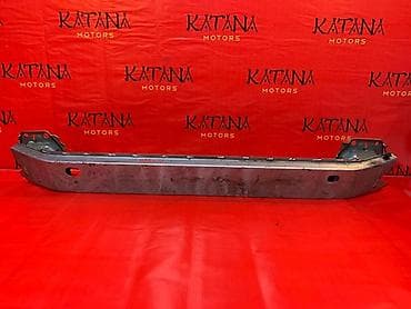 raf simons: Усилитель бампера Toyota Mark 2 110 перед. (б/у) — 1