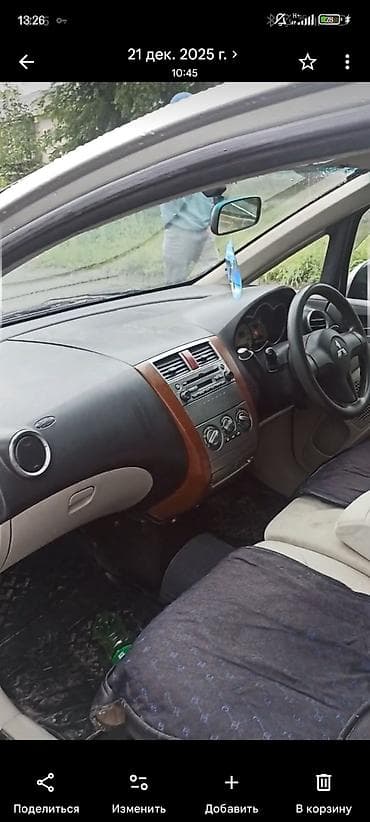 консоль марк 2: Mitsubishi Colt: 2002 г., 1.3 л, Вариатор, Бензин, Хэтчбэк — 4