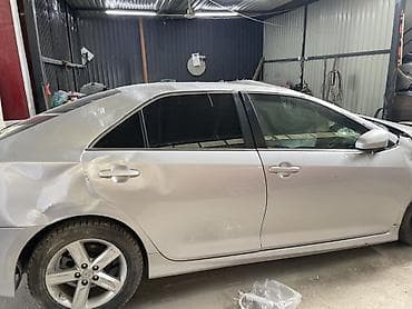 битый лексус: Toyota Camry (XV50, ориентировочно 2015–2017) — автомобиль после ДТП — 6