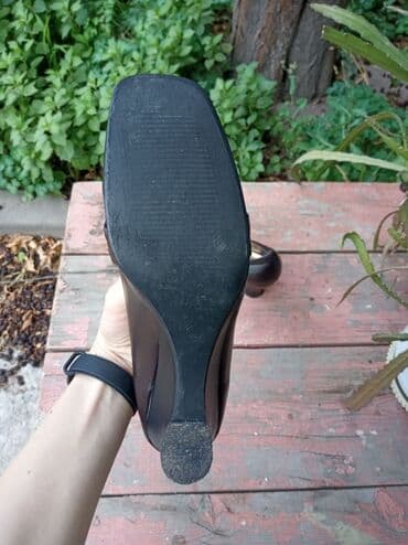 купить женскую обувь больших размеров: Туфли женские, 38-39 размер. При самовывозе - даром. Надевались 1-2 — 4