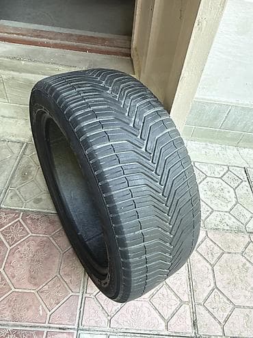 альпинисты высотные работы: Шины 235 / 45 / R 18, Б/у, Комплект, Michelin — 1