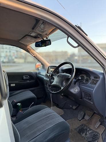 lexus rx 300 2002: Toyota Noah: 2000 г., 2 л, Автомат, Бензин, Минивэн — 7