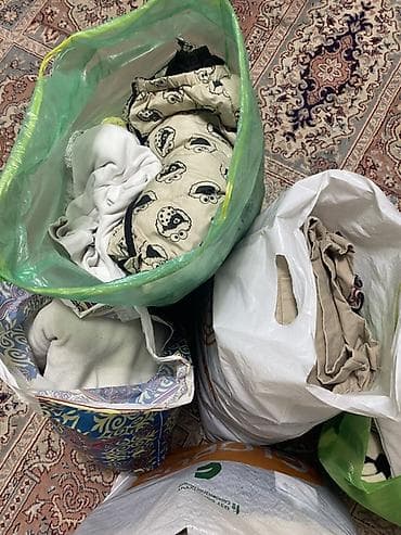 одежда для новорождённых: Отдам даром есть детские вещи на мальчика 7-9лет,для девочки — 2