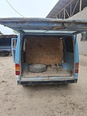 бус грузовой двух скатный: Легкий грузовик, Ford, Б/у — 4