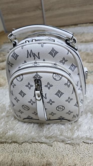 Бижутерия: Как новая — 1