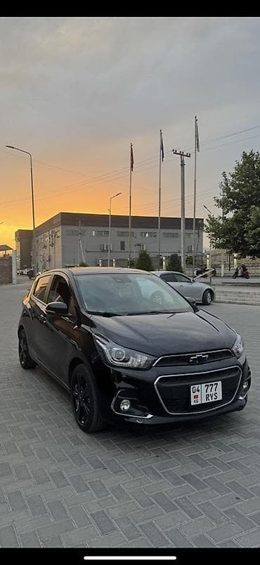 smart: Chevrolet Spark: 2017 г., 1 л, Автомат, Бензин, Хэтчбэк — 2