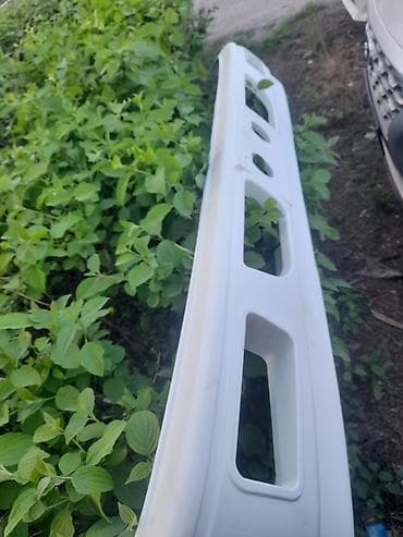 ботинки оригинал: Бампер Isuzu, Новый, Оригинал — 1