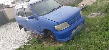 Nissan Cube: 2001 г., 1.3 л, Автомат, Бензин, Хэтчбэк — 5