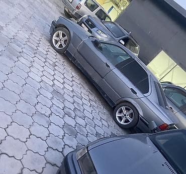 Транспорт: BMW 3 series: 1993 г., 1.8 л, Механика, Бензин, Седан — 1