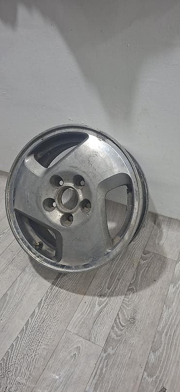 Литые Диски R 15 Комплект, отверстий - 5, Б/у