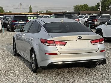 Продажа авто: Kia K5: 2020 г., 2 л, Автомат, Газ, Седан — 4