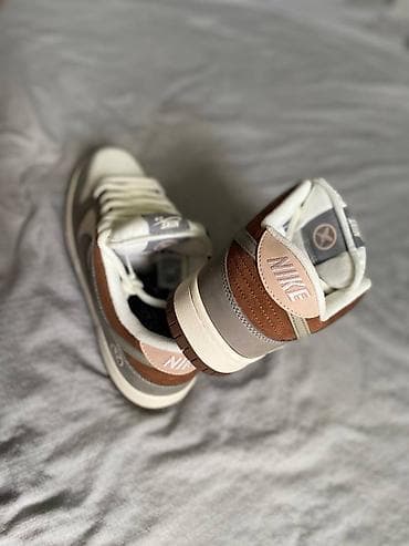 кроксы 36: Эркектердин кроссовкасы, 43, Nike, Жаңы, түсү - Боз, Өзү алып кетүү — 2