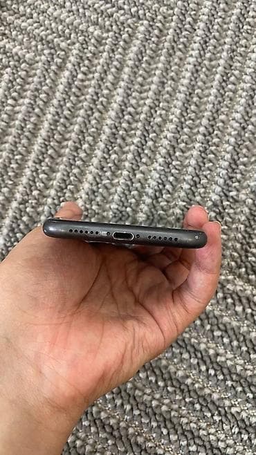 IPhone 11, 128 ГБ, цвет Black Тру тон работает, фейс айди работает at lalafo.kg IPhone 11, 128 ГБ, цвет Black Тру тон работает, фейс айди работает