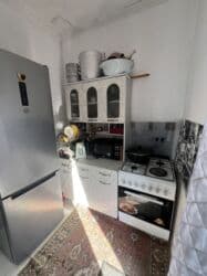 продаю дом район церкви: Үй, 80 кв. м, 5 бөлмө, Менчик ээси — 10