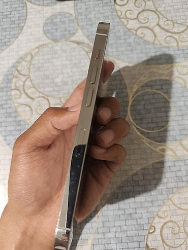 бу macbook pro: IPhone 14 Pro, Б/у, 256 ГБ, Серебристый, Чехол, 80 % — 6