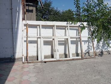 стеклянные бутыли: Сатылат айнектери бар — 1