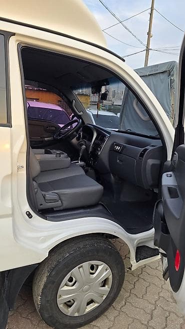 Kia BONGO: 2019 г., 2.5 л, Автомат, Дизель, Фургон — 4