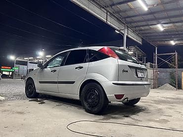 byd plus: Ford Focus: 2004 г., 1.6 л, Механика, Бензин, Хэтчбэк — 3