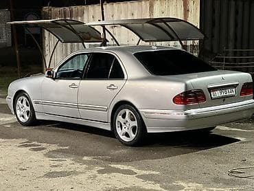 v class: Mercedes-Benz E-Class: 2002 г., 3.2 л, Автомат, Бензин, Седан — 2