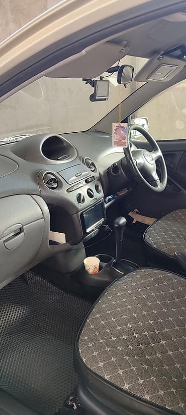 витиз: Toyota Vitz: 2002 г., 1.3 л, Автомат, Бензин, Хэтчбэк — 7