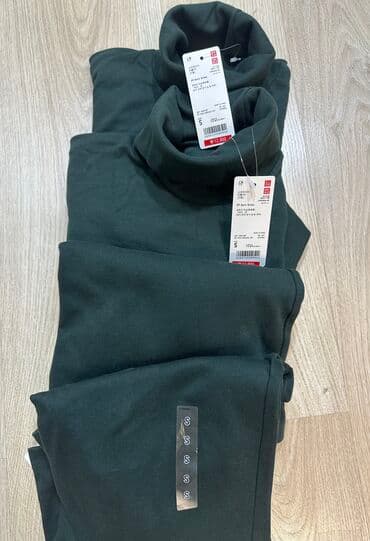 Свитера: Юникло водолазки . Размер С на М тоже подойдёт. Уника !!! последние 2 — 2