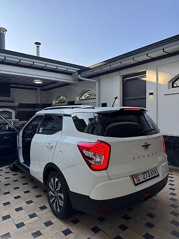bmw e23: Ssangyong Tivoli: 2019 г., Кроссовер — 4