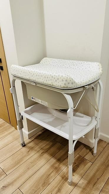 Пеленальный стол, Б/у, Пластик