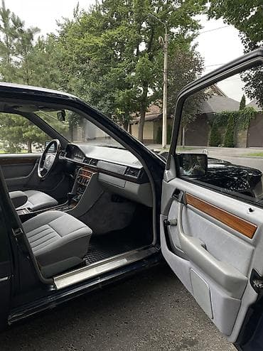 mers 3 2: Mercedes-Benz E-Class: 1993 г., 2.8 л, Автомат, Бензин — 9