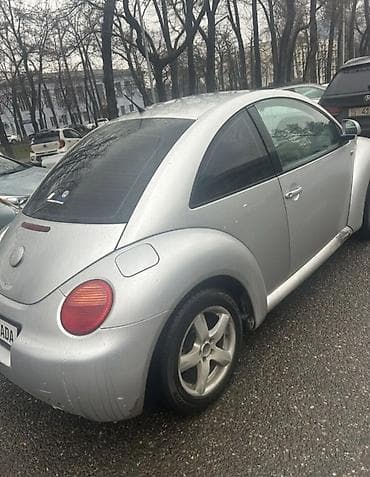 Продажа авто: Volkswagen Bettle: 2001 г., 2 л, Механика, Бензин, Хэтчбэк — 2