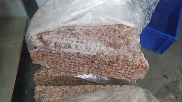 стоимость перепелиных яиц: Продаю куриные трубчатые кости за 15 сом за кг, куриный костный фарш — 2