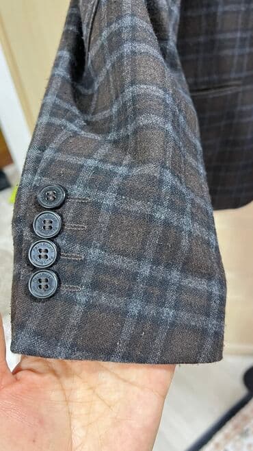 прокат мужских костюмов [возьми на прокат] бишкек фото: Пиджак в отличном состояние,на выход48-50-52 размера в отличном — 3