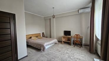 ищу квартиру азия мол 1 ком с поселения: Студия, С мебелью полностью — 1