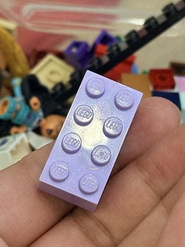 Автокресла: Контейнер с оригинальными LEGO для свободного конструирования. - — 2