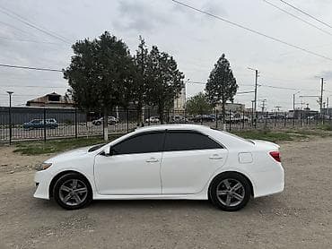 Toyota Camry: 2014 г., Автомат, Седан