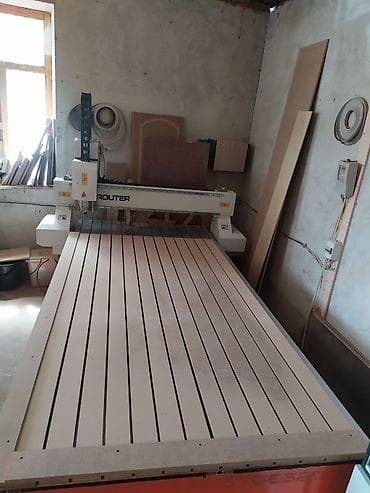 деловой метал: Фрезерный станок с ЧПУ, Для деревообработки, Б/у — 1