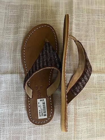 басоножки женские: Женские кожаные сандалии-вьетнамки Laidback - Материал: натуральная — 8