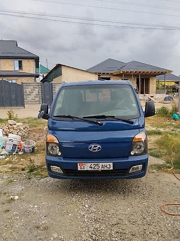 Легкий грузовик, Hyundai, Стандарт, До 1 т, Б/у at lalafo.kg Легкий грузовик, Hyundai, Стандарт, До 1 т, Б/у