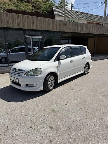авто порше: Toyota Ipsum: 2002 г., 2.4 л, Автомат, Бензин, Минивэн — 4