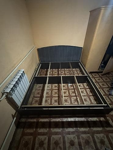 sofa bed: Двуспальная кровать, Б/у, Каркас без матраса, длина - 200 см — 2