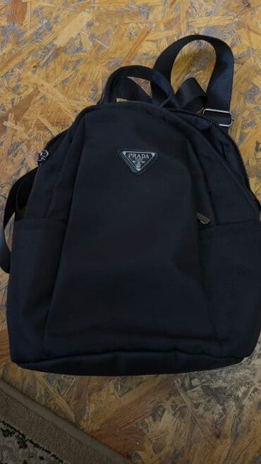 сумка miu miu: Рюкзак, Материал: Нейлон, Унисекс, Б/у — 1