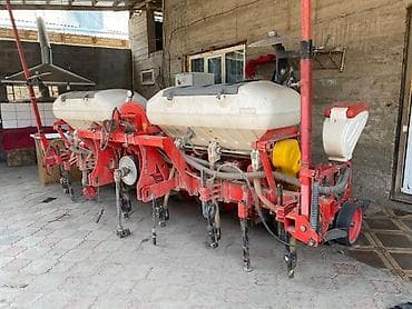 Продаю Пневматическую Турецкую сеялку точного высева, в отличном at lalafo.kg Продаю Пневматическую Турецкую сеялку точного высева, в отличном