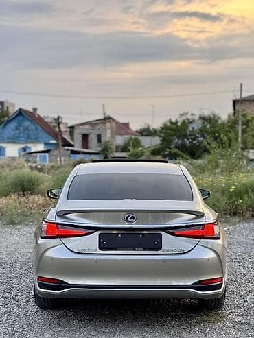 lexus es 2015: Lexus ES: 2022 г., 2.5 л, Вариатор, Гибрид, Седан — 5