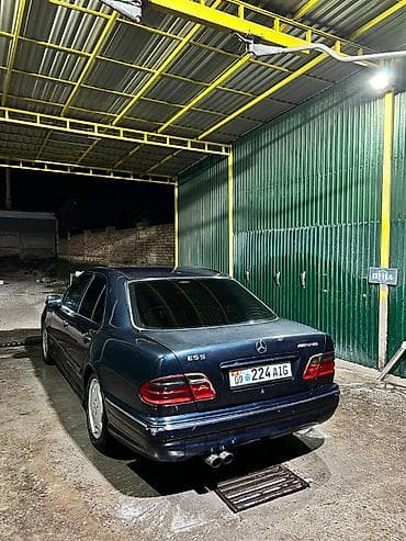 гетз 2: Mercedes-Benz E-класс AMG: 2002 г., 4.3 л, Автомат, Бензин, Седан — 4